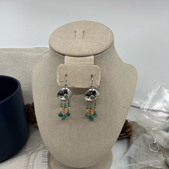 90's Handmade Sterling Silver Shell & Floral Dangle Earrings with Turquoise - Picture 8 of 15